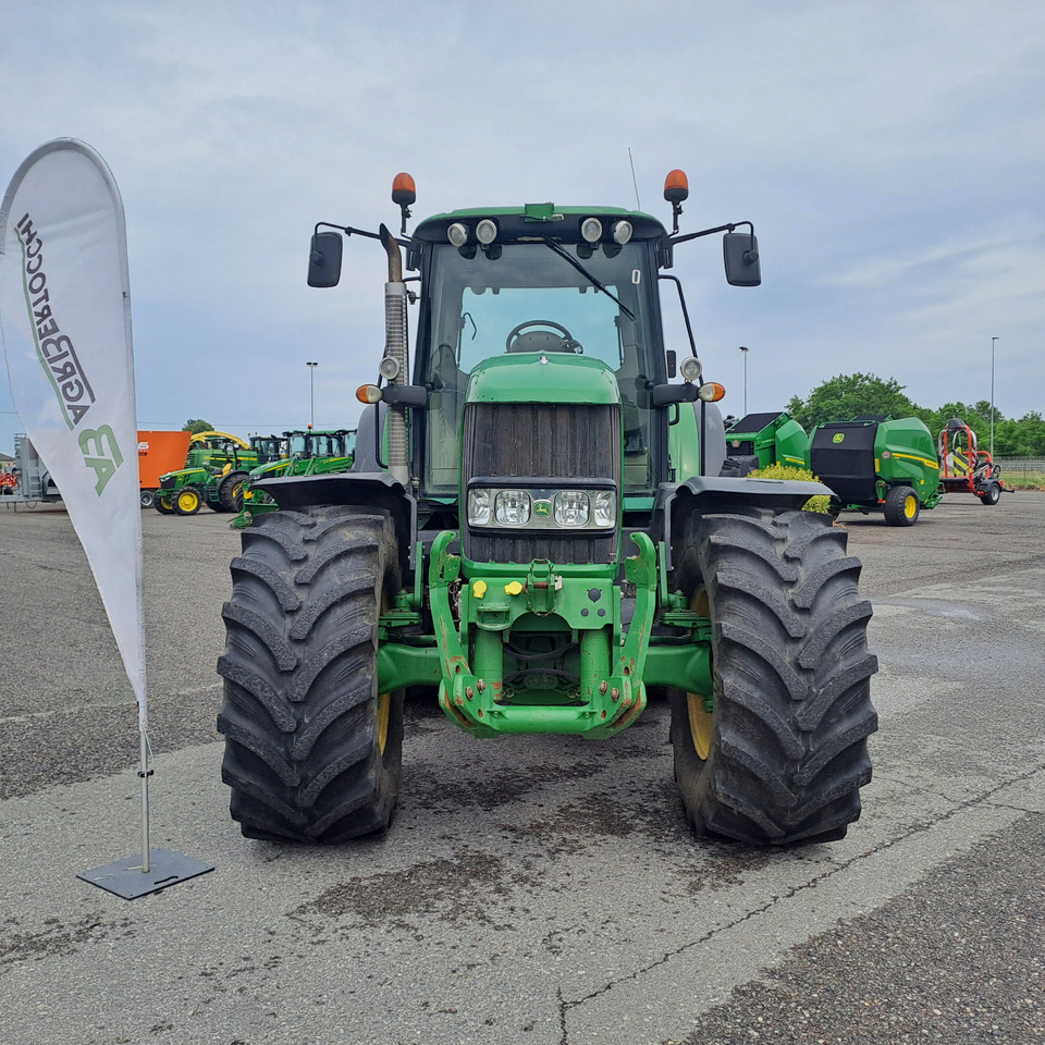 JOHN DEERE 7530 PREMIUM - Traktor: das Bild 3 JOHN DEERE 7530 PREMIUM - Traktor: das Bild 3