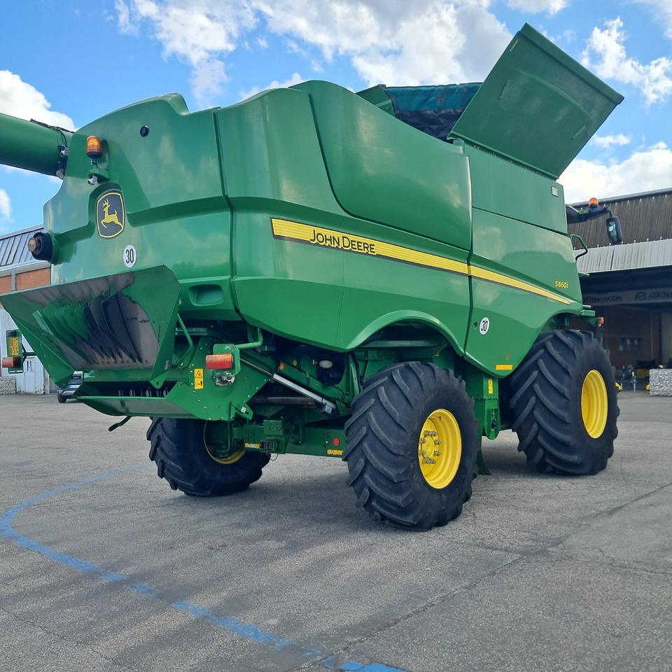 MIETITREBBIA JOHN DEERE S660 - Mähdrescher: das Bild 5 MIETITREBBIA JOHN DEERE S660 - Mähdrescher: das Bild 5