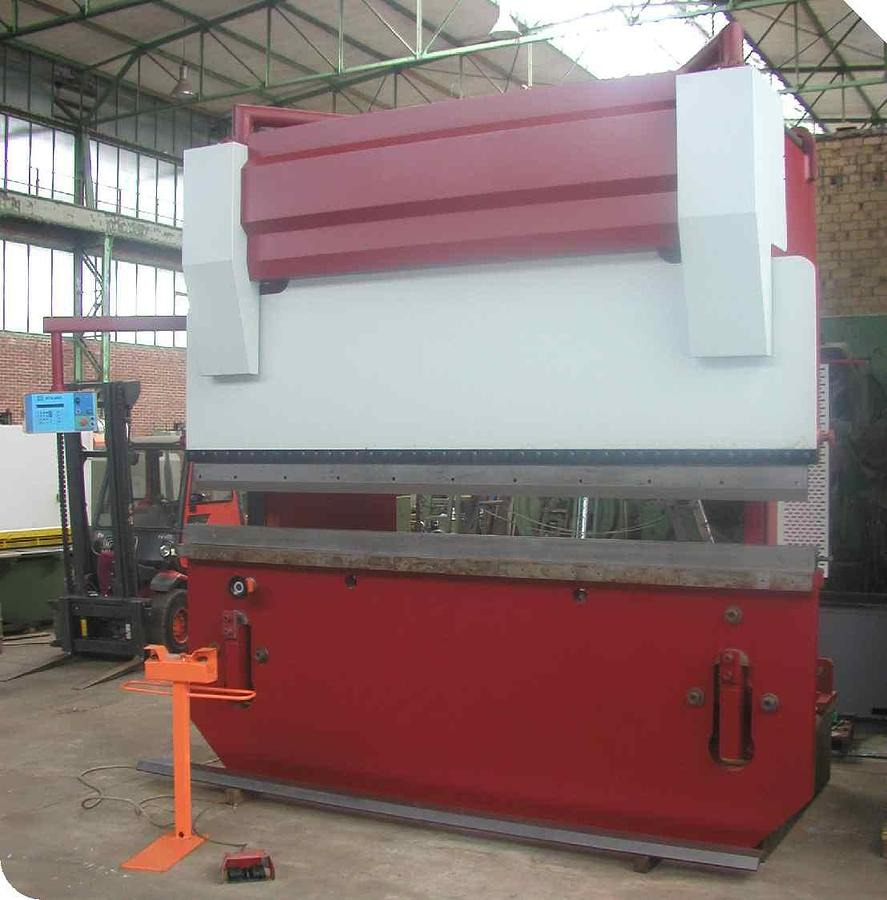 Abkantpresse - Abkantpresse: das Bild 2 Abkantpresse - Abkantpresse: das Bild 2