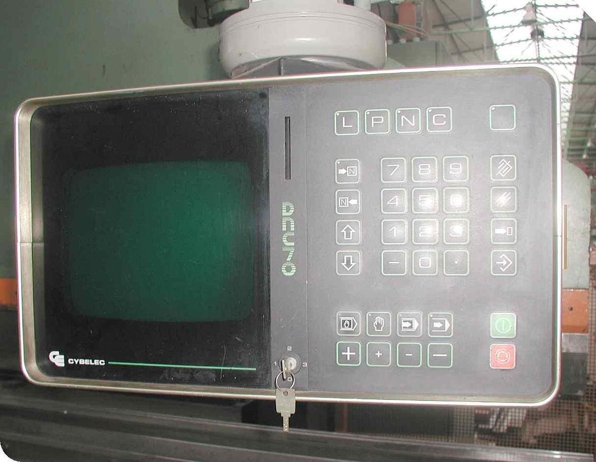 CNC-Abkantpresse EHT - Abkantpresse: das Bild 2 CNC-Abkantpresse EHT - Abkantpresse: das Bild 2