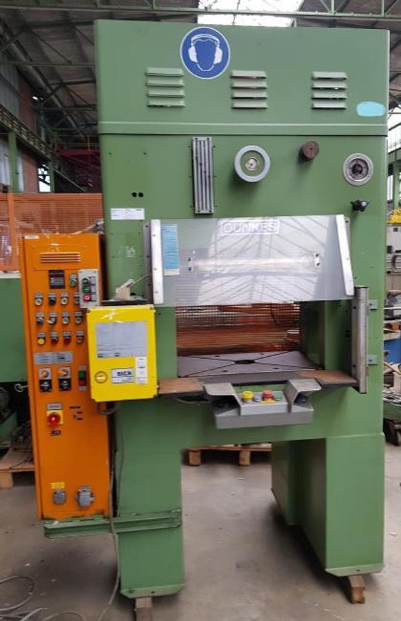 Hydr. Schnelläuferpresse DUNKES - Metallbearbeitungsmaschine: das Bild 1 Hydr. Schnelläuferpresse DUNKES - Metallbearbeitungsmaschine: das Bild 1