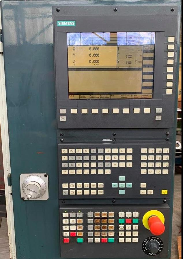 Vertikal-Bearbeitungszentrum LEADWELL - CNC-Bearbeitungszentrum: das Bild 4 Vertikal-Bearbeitungszentrum LEADWELL - CNC-Bearbeitungszentrum: das Bild 4