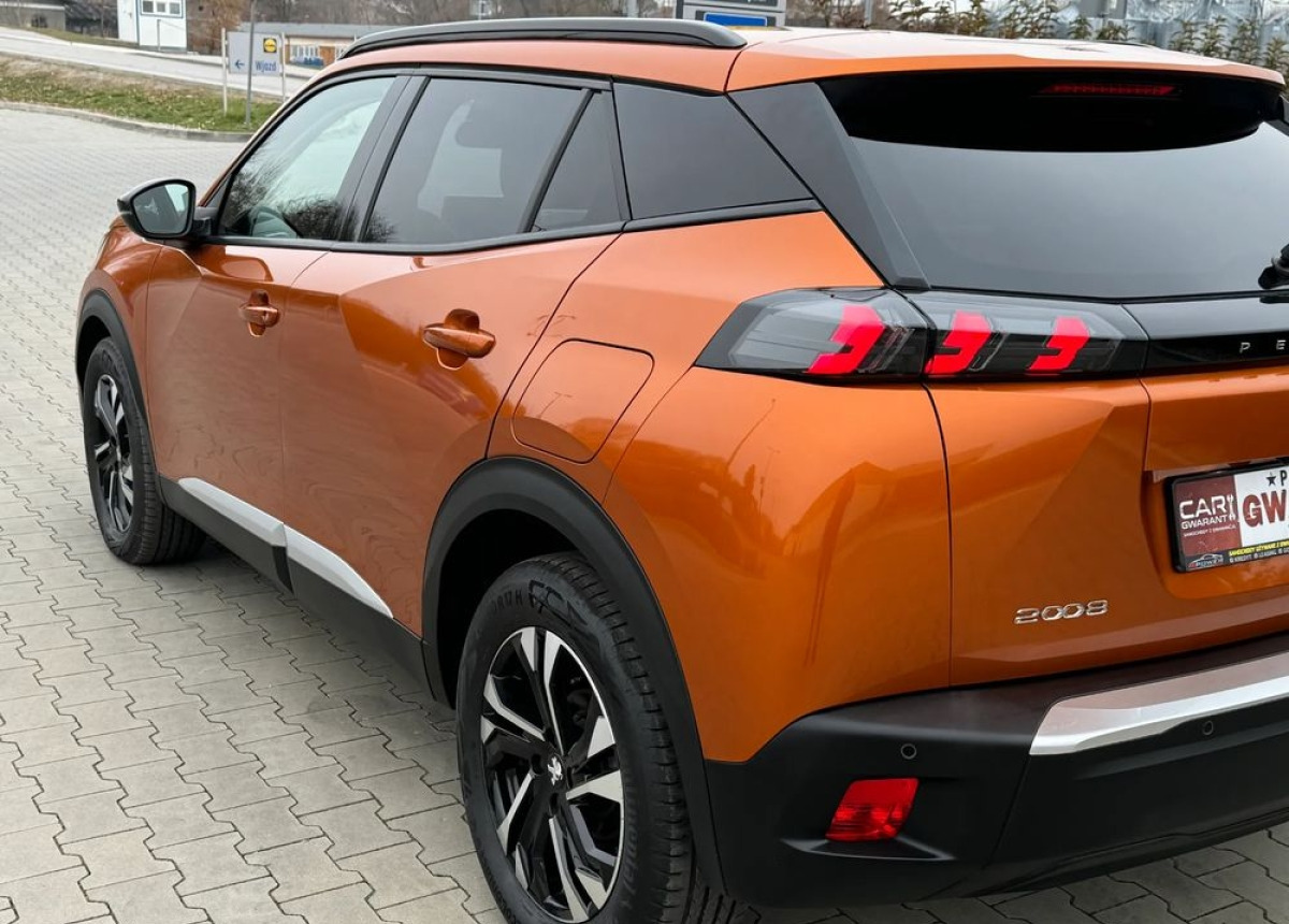 SUV/ Geländewagen Peugeot 2008 Peugeot 1.2 benz 100 km Allure 6tys przebieg fabrycznie nowy: das Bild 15