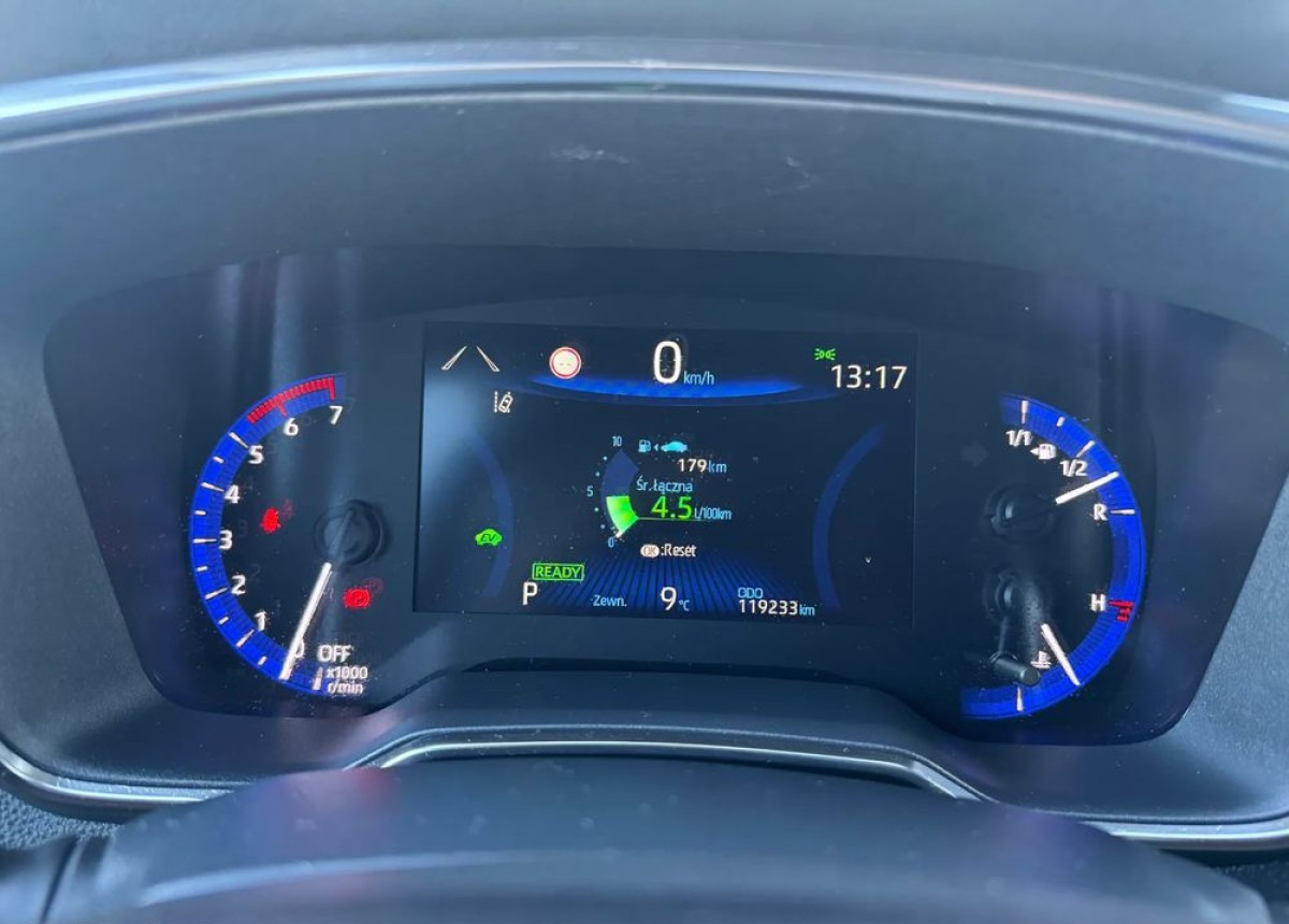 Toyota Corolla 1.8 Hybrid Active Niski przebieg LED FV23 W SUPER STANIE - Kombi: das Bild 5 Toyota Corolla 1.8 Hybrid Active Niski przebieg LED FV23 W SUPER STANIE - Kombi: das Bild 5