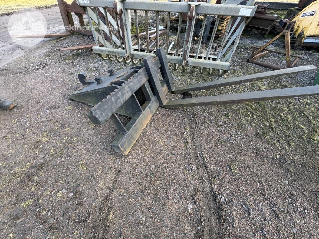 B27 Gafflar - Gabel für Baumaschine: das Bild 1 B27 Gafflar - Gabel für Baumaschine: das Bild 1