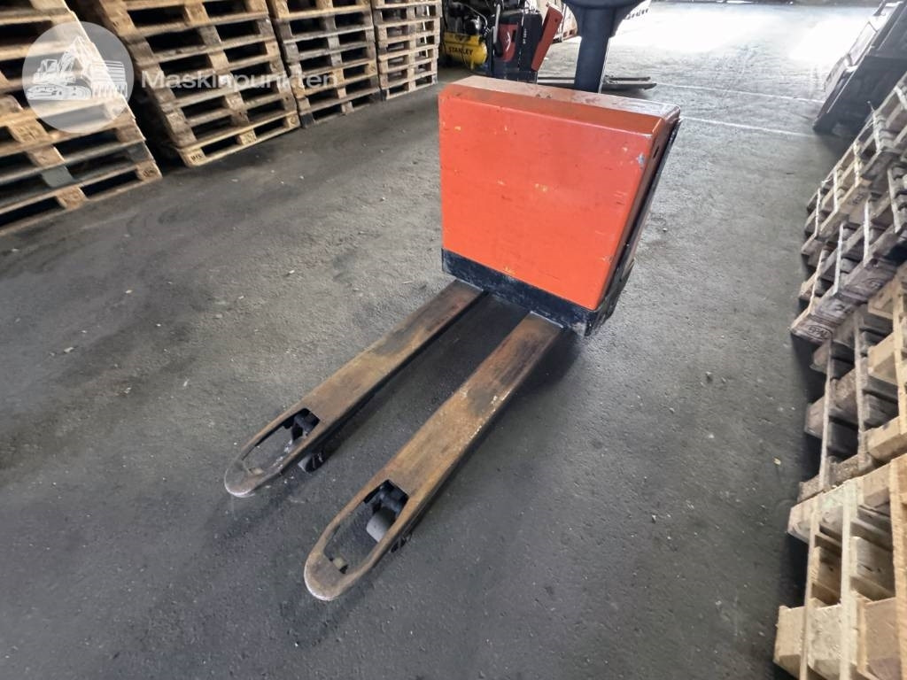 BT LWE 180 - Niederhubwagen: das Bild 1 BT LWE 180 - Niederhubwagen: das Bild 1