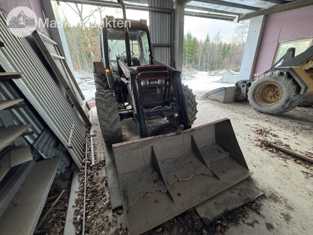 Case INT 844 XL traktor med frontlastare - Traktor: das Bild 4 Case INT 844 XL traktor med frontlastare - Traktor: das Bild 4