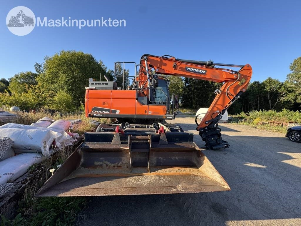 Doosan DX 170 W-5 + Tippvagn + Redskap - Mobilbagger: das Bild 4 Doosan DX 170 W-5 + Tippvagn + Redskap - Mobilbagger: das Bild 4
