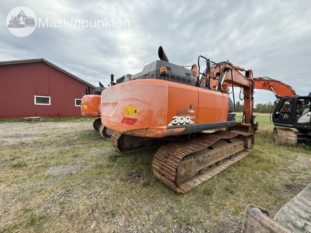Hitachi ZX 300 LC-6 - Kettenbagger: das Bild 5 Hitachi ZX 300 LC-6 - Kettenbagger: das Bild 5
