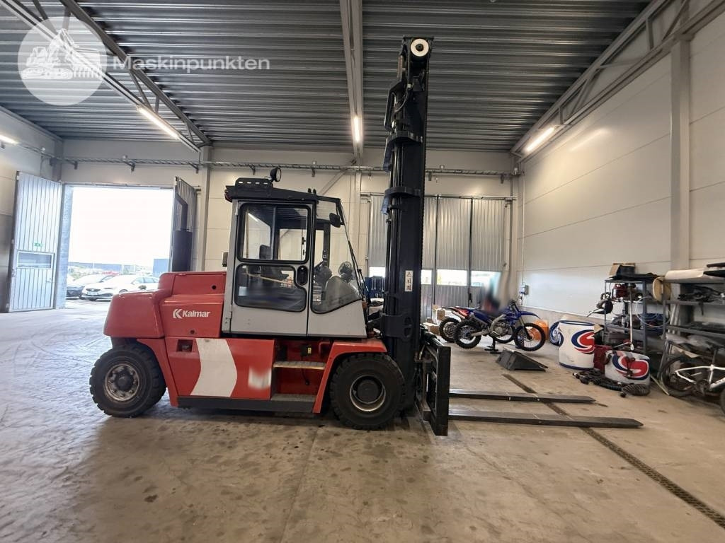 Kalmar DCE 80-6 - Dieselstapler: das Bild 4 Kalmar DCE 80-6 - Dieselstapler: das Bild 4