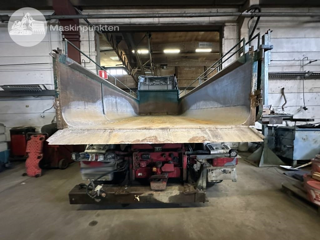 MAN TGX 35.540 - Abrollkipper: das Bild 4 MAN TGX 35.540 - Abrollkipper: das Bild 4