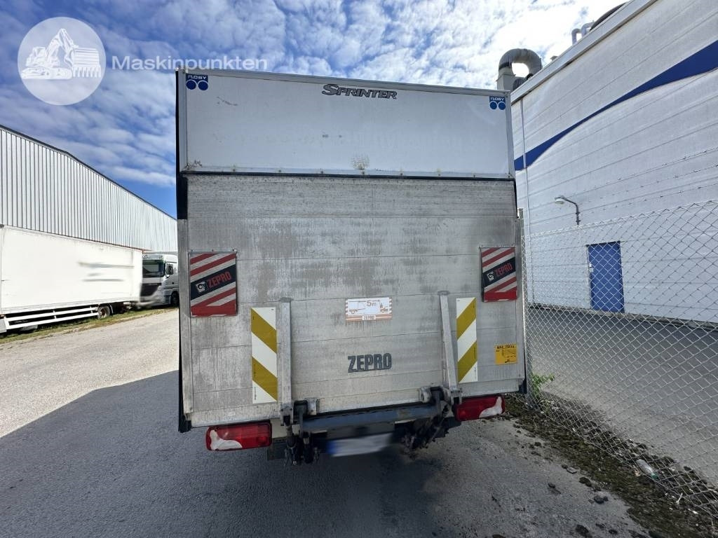 Mercedes-Benz Sprinter 315 CDI - Koffer Transporter: das Bild 5 Mercedes-Benz Sprinter 315 CDI - Koffer Transporter: das Bild 5