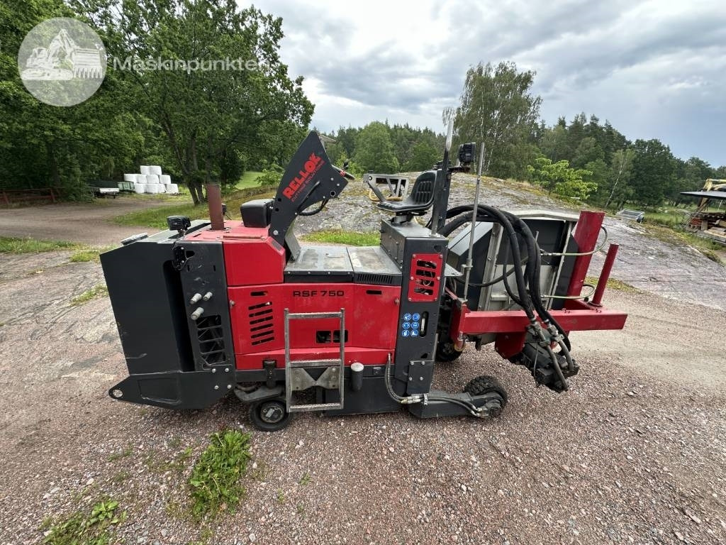 Rellock RSF 750 - Grabenbagger/ Grabenfräse: das Bild 1 Rellock RSF 750 - Grabenbagger/ Grabenfräse: das Bild 1