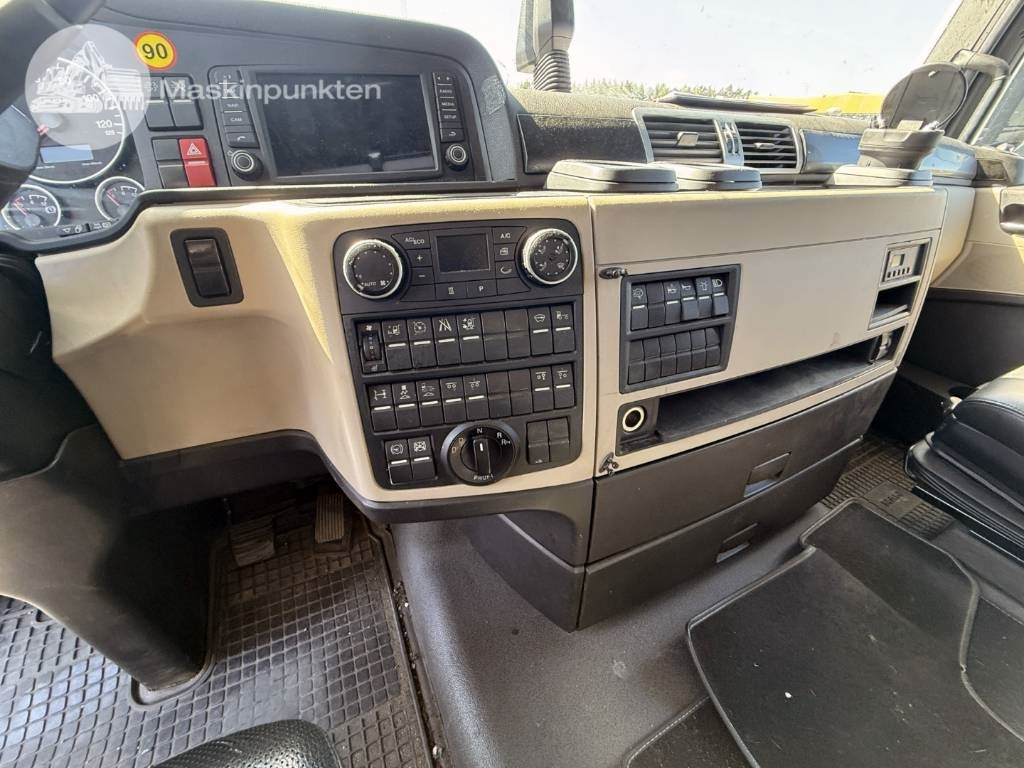 Sattelzugmaschine MAN TGX 28.510: das Bild 36