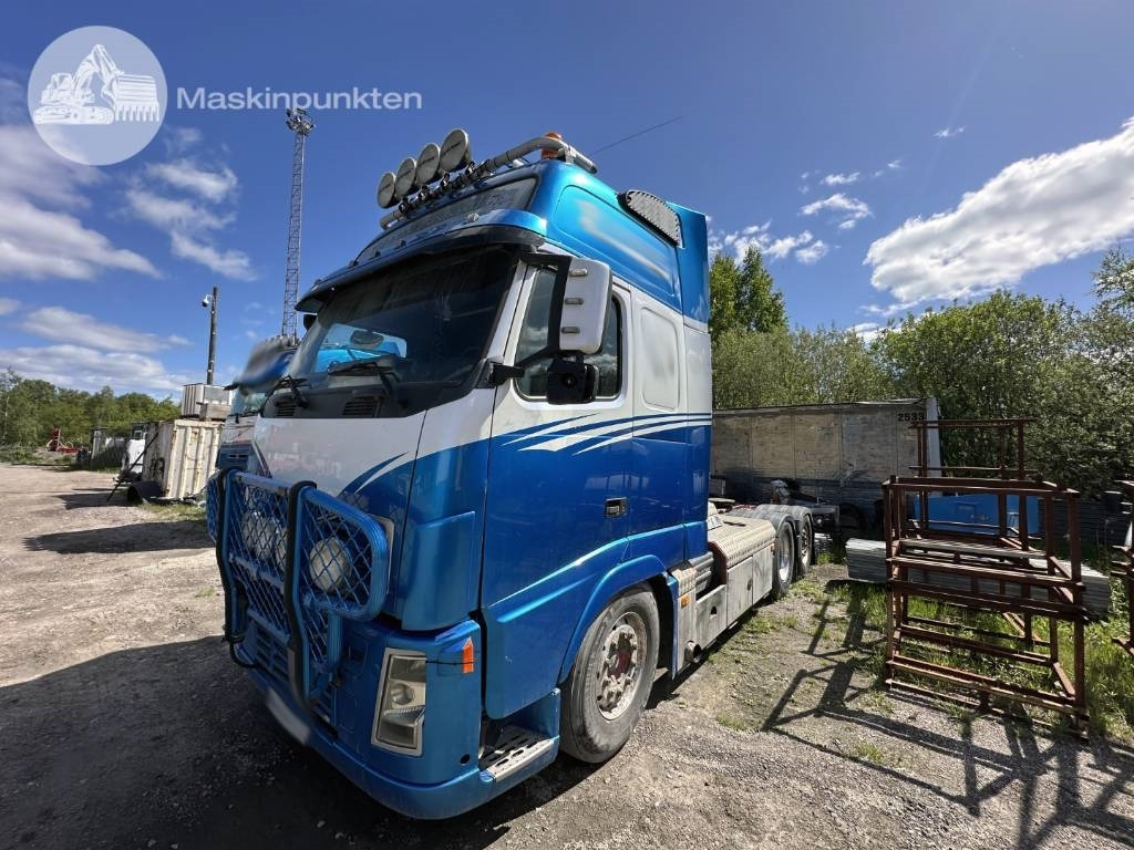 Volvo FH 12 460 - Sattelzugmaschine: das Bild 1 Volvo FH 12 460 - Sattelzugmaschine: das Bild 1