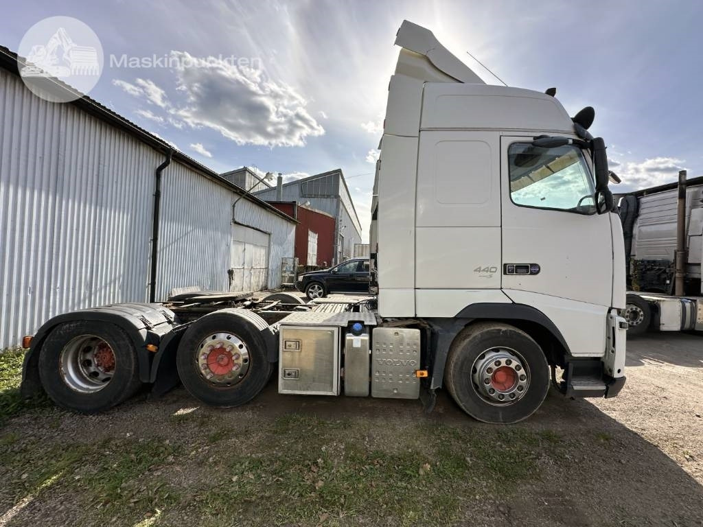 Volvo FH 440 Puscher - Sattelzugmaschine: das Bild 4 Volvo FH 440 Puscher - Sattelzugmaschine: das Bild 4