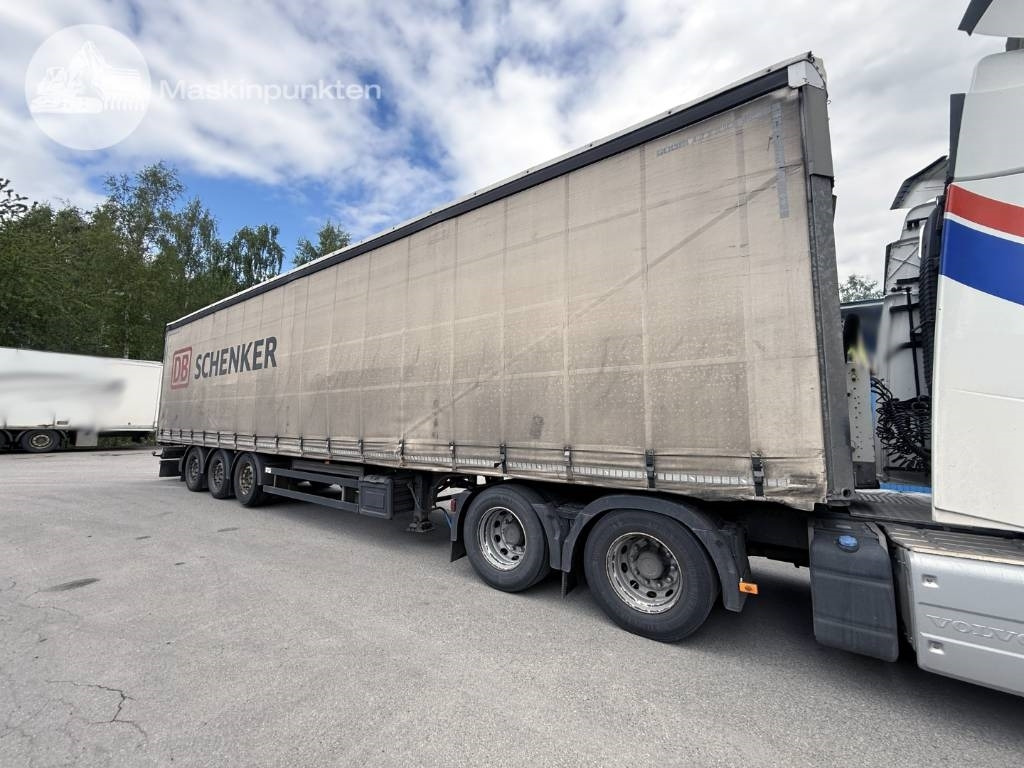 Schmitz Cargobull SCB S3 - Planenauflieger: das Bild 2 Schmitz Cargobull SCB S3 - Planenauflieger: das Bild 2