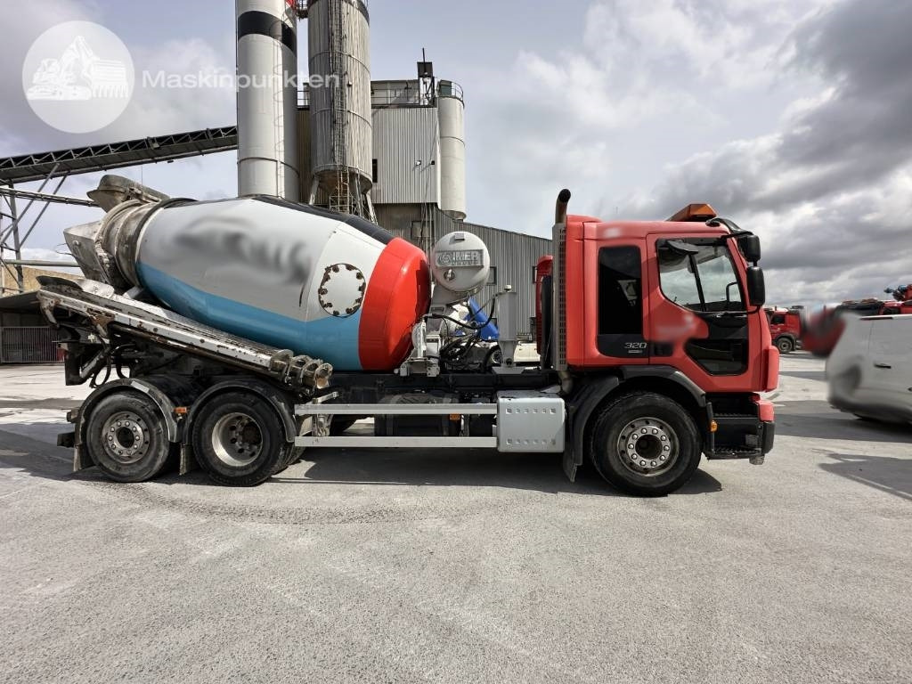 Volvo FE 320 - Fahrmischer: das Bild 1 Volvo FE 320 - Fahrmischer: das Bild 1