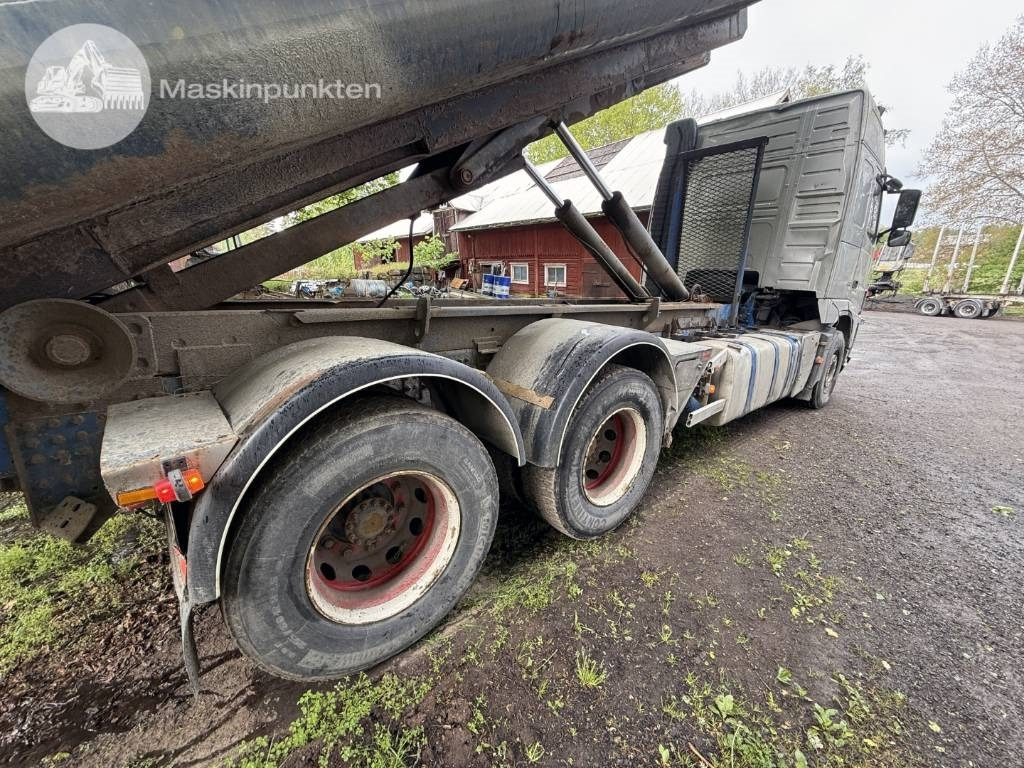Volvo FH 16 660 - Abrollkipper: das Bild 5 Volvo FH 16 660 - Abrollkipper: das Bild 5