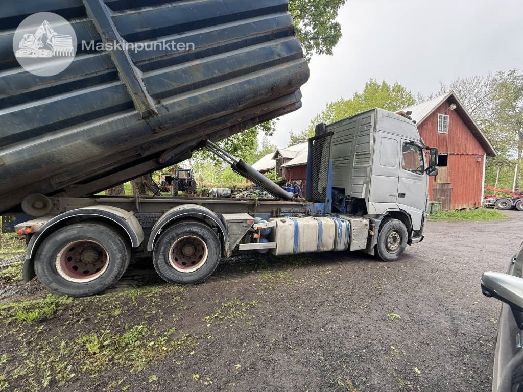 Volvo FH 16 660 - Abrollkipper: das Bild 4 Volvo FH 16 660 - Abrollkipper: das Bild 4