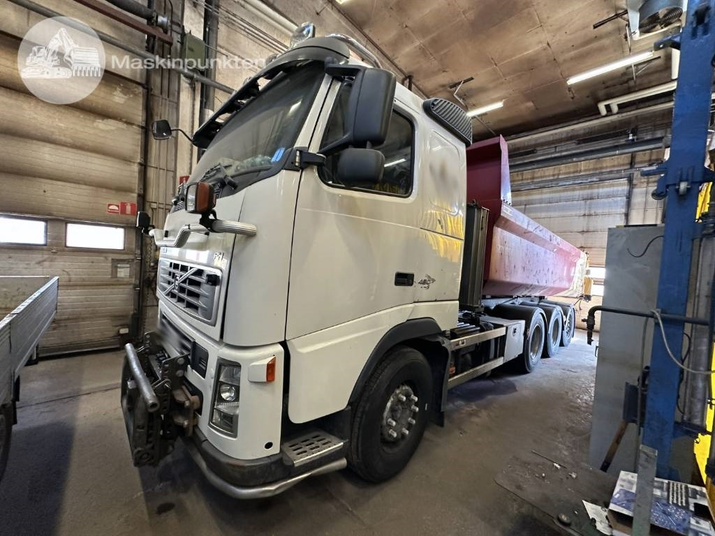 Volvo FH 480 - Kipper: das Bild 2 Volvo FH 480 - Kipper: das Bild 2