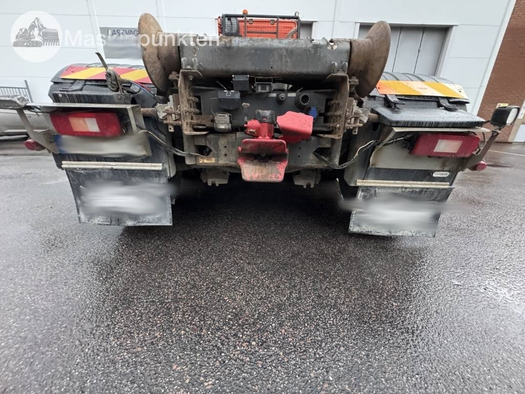 Volvo FH 8*4 Tridem lastväxlare - Abrollkipper: das Bild 3 Volvo FH 8*4 Tridem lastväxlare - Abrollkipper: das Bild 3