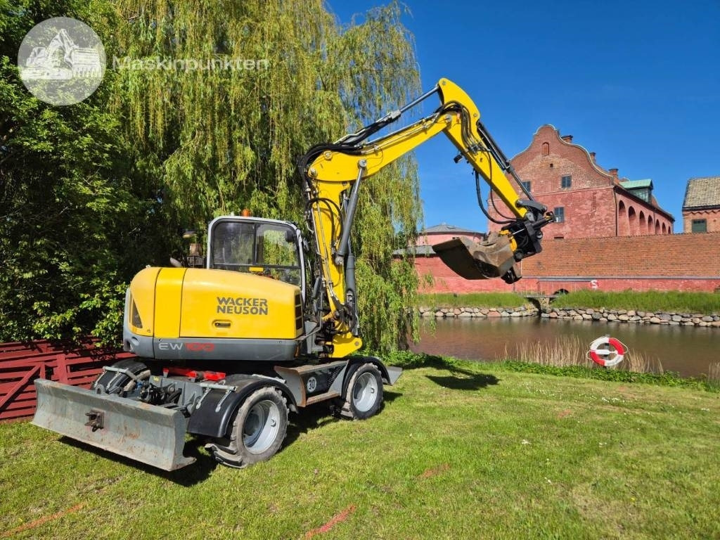 Wacker Neuson EW 100 med vagn - Mobilbagger: das Bild 3 Wacker Neuson EW 100 med vagn - Mobilbagger: das Bild 3