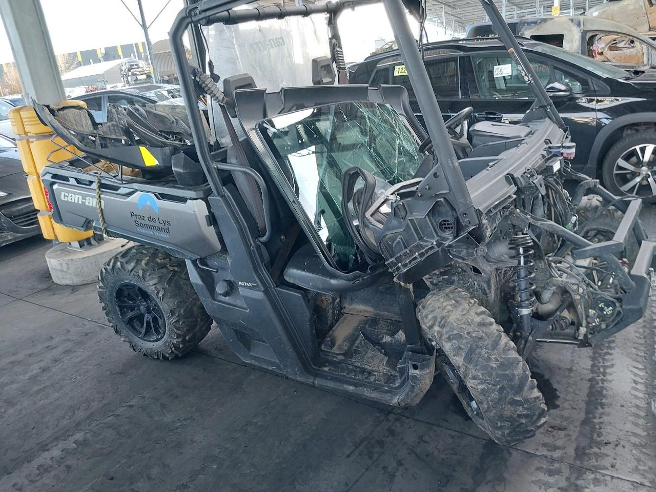 CAN-AM DEFENDER MD10 1000 XT - Quad: das Bild 3 CAN-AM DEFENDER MD10 1000 XT - Quad: das Bild 3