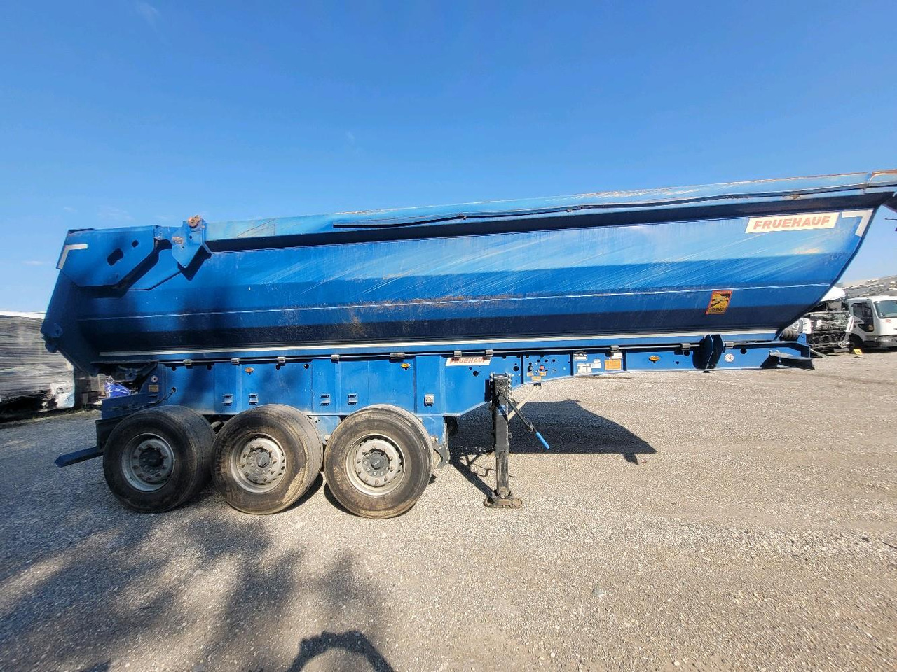FRUEHAUF BENNE TP FST4FC - Kipper Auflieger: das Bild 3 FRUEHAUF BENNE TP FST4FC - Kipper Auflieger: das Bild 3