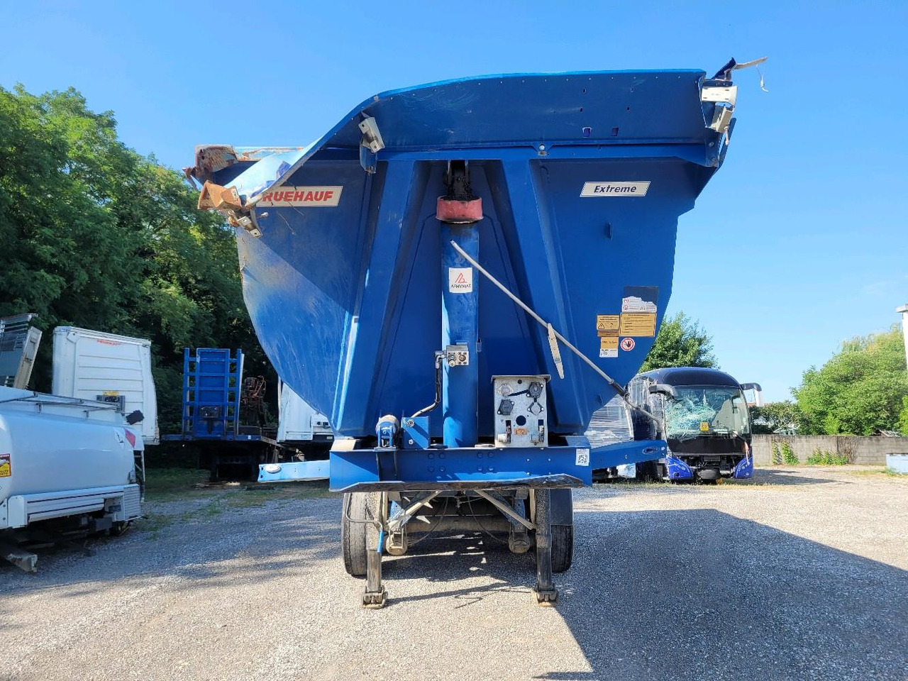 FRUEHAUF BENNE TP FST4FC - Kipper Auflieger: das Bild 2 FRUEHAUF BENNE TP FST4FC - Kipper Auflieger: das Bild 2