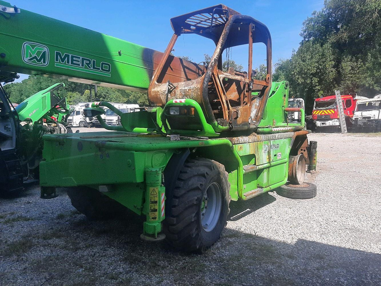 Teleskoplader MERLO CHARGEUR TELES ROTO 40.26 MCSS: das Bild 9