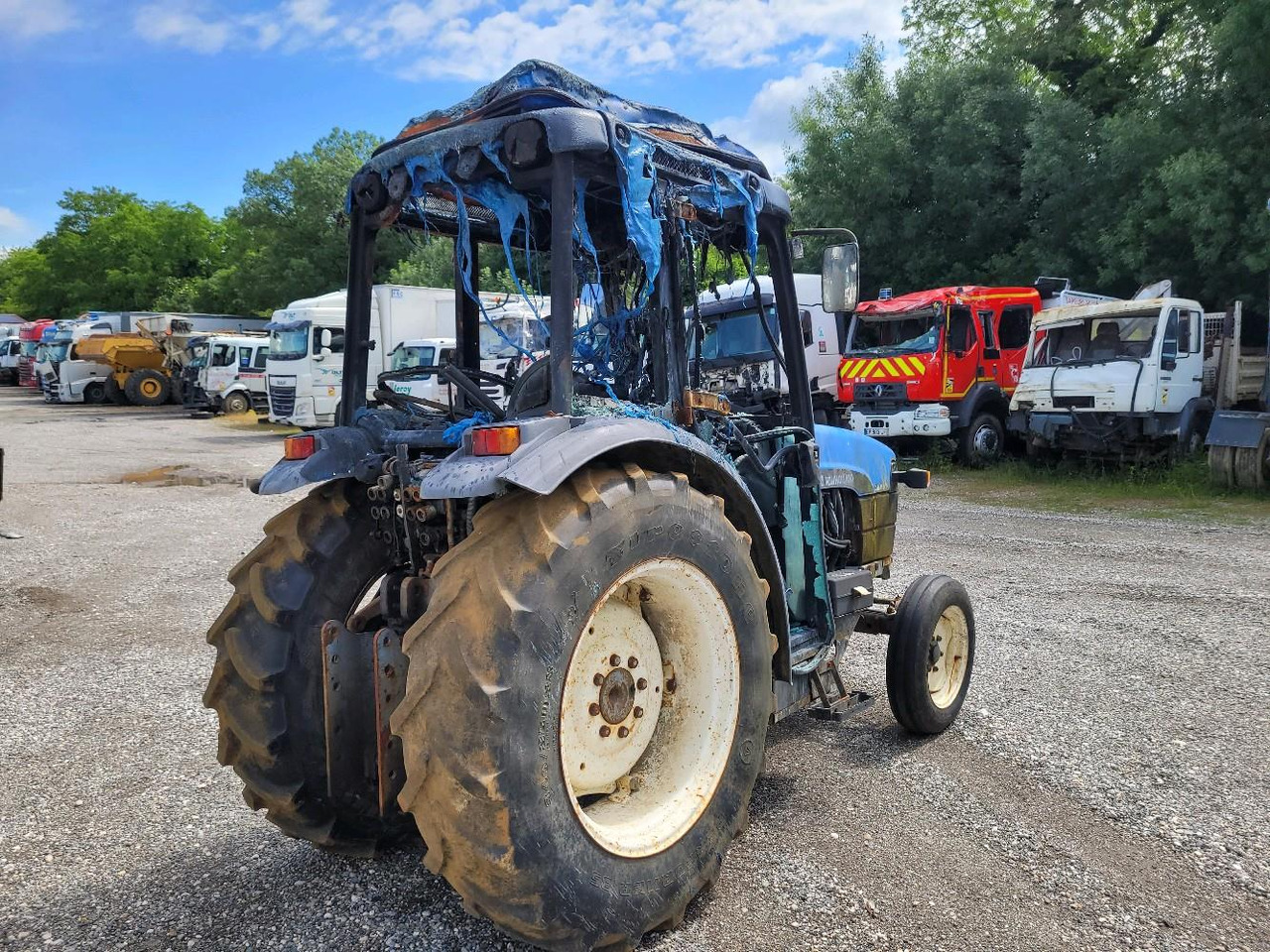 NEW HOLLAND TN75N - Traktor: das Bild 4 NEW HOLLAND TN75N - Traktor: das Bild 4