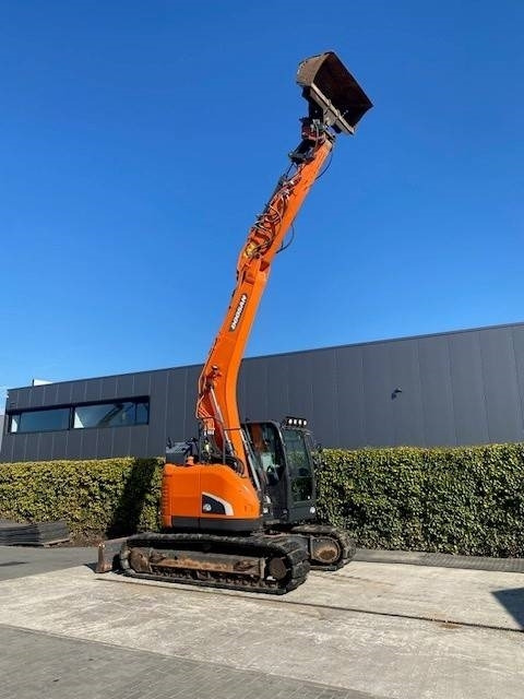 Doosan DX140LCR-5 - Kettenbagger: das Bild 3 Doosan DX140LCR-5 - Kettenbagger: das Bild 3