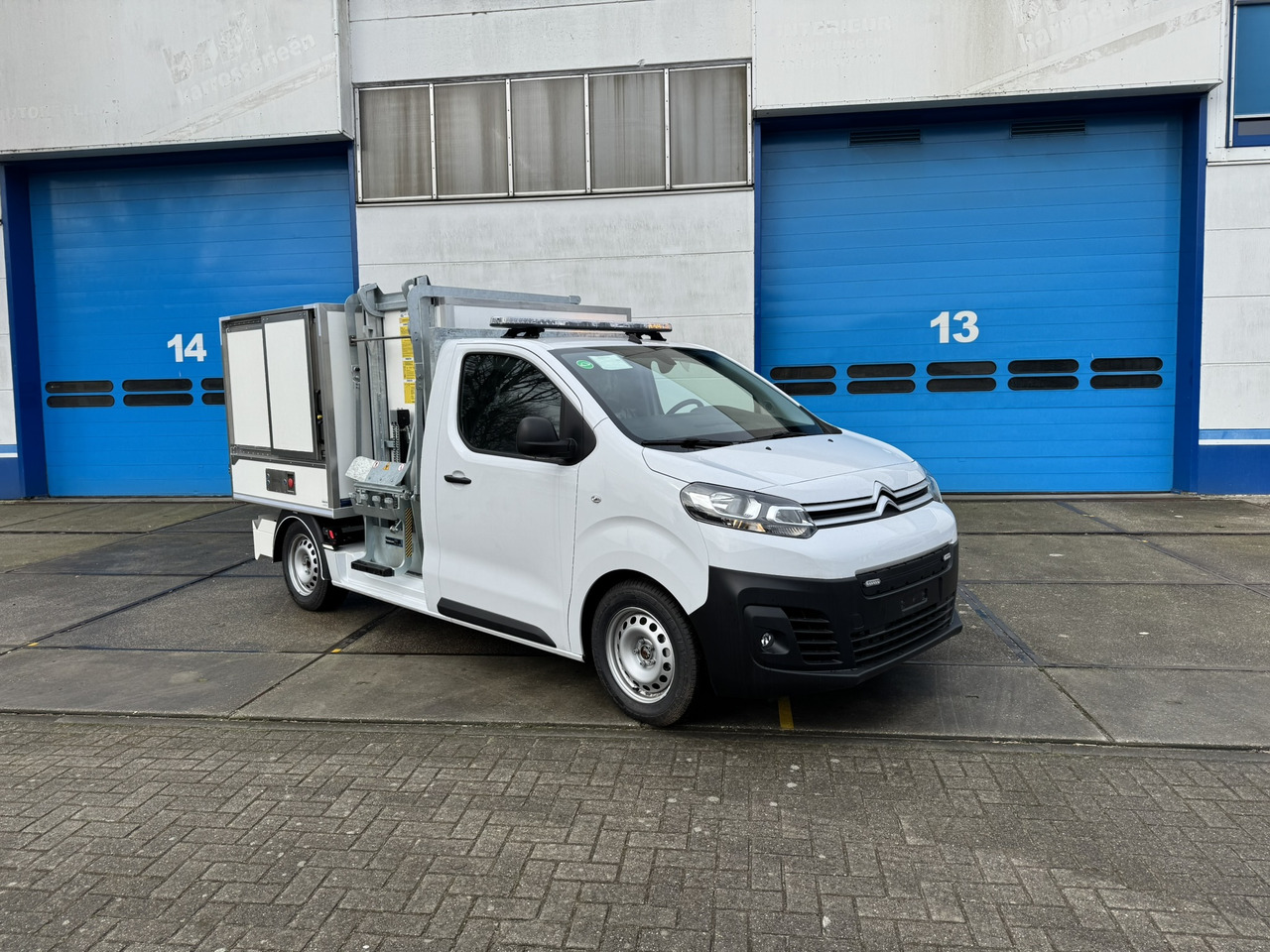 Citroen E-Jumpy veegvuil zijbelader seitenlader mullfahrzeug - Kipper Transporter, Elektro-Transporter: das Bild 2 Citroen E-Jumpy veegvuil zijbelader seitenlader mullfahrzeug - Kipper Transporter, Elektro-Transporter: das Bild 2