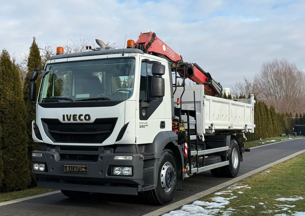 Iveco STRALIS 330 / 4x2 / FASSI F135 / WYWROTKA - Kipper: das Bild 3 Iveco STRALIS 330 / 4x2 / FASSI F135 / WYWROTKA - Kipper: das Bild 3
