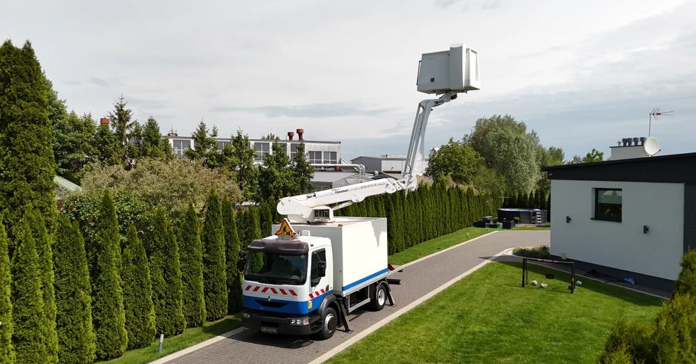Renault MIDLUM 180 DCI 18 M WINDA FRANCE ELEVATEUR - LKW mit Arbeitsbühne: das Bild 2 Renault MIDLUM 180 DCI 18 M WINDA FRANCE ELEVATEUR - LKW mit Arbeitsbühne: das Bild 2