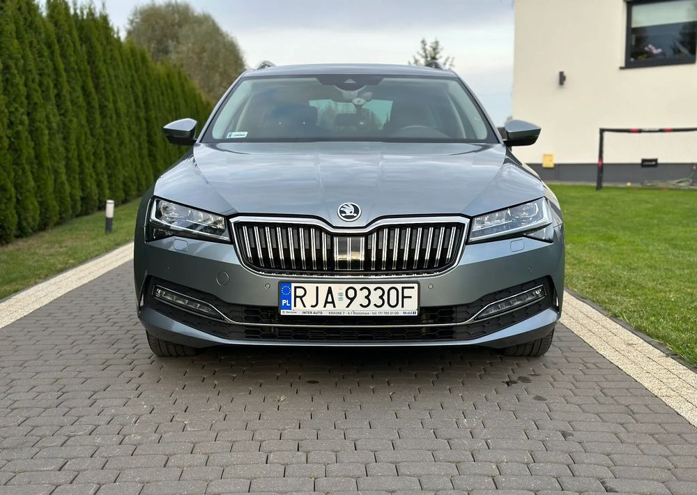 Skoda Superb 2.0 TDI SCR Style DSG - Kombi: das Bild 2 Skoda Superb 2.0 TDI SCR Style DSG - Kombi: das Bild 2
