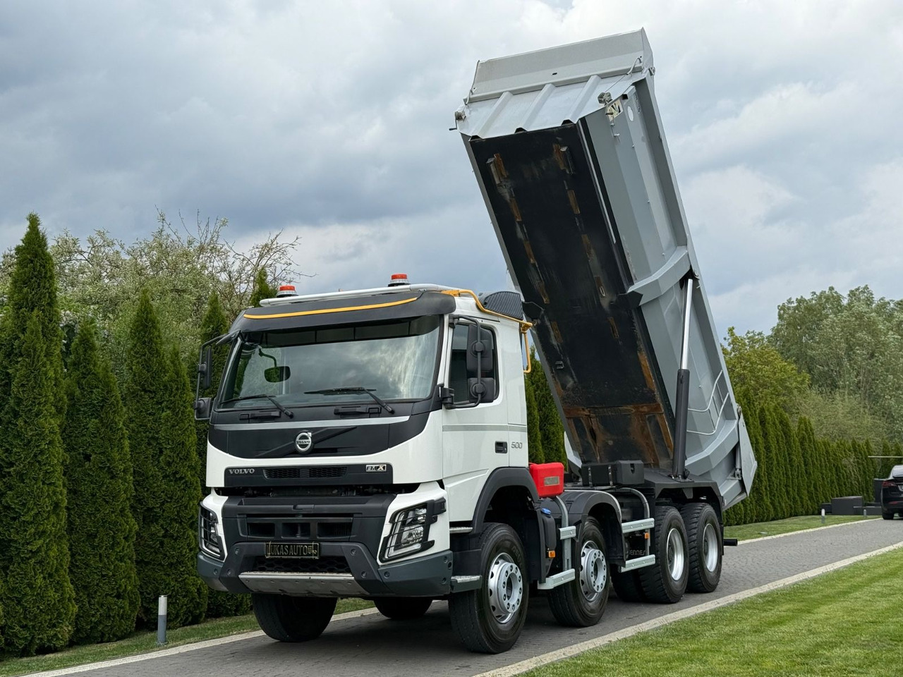 Volvo FMX 500 8X4 RETARDER - Kipper: das Bild 1 Volvo FMX 500 8X4 RETARDER - Kipper: das Bild 1