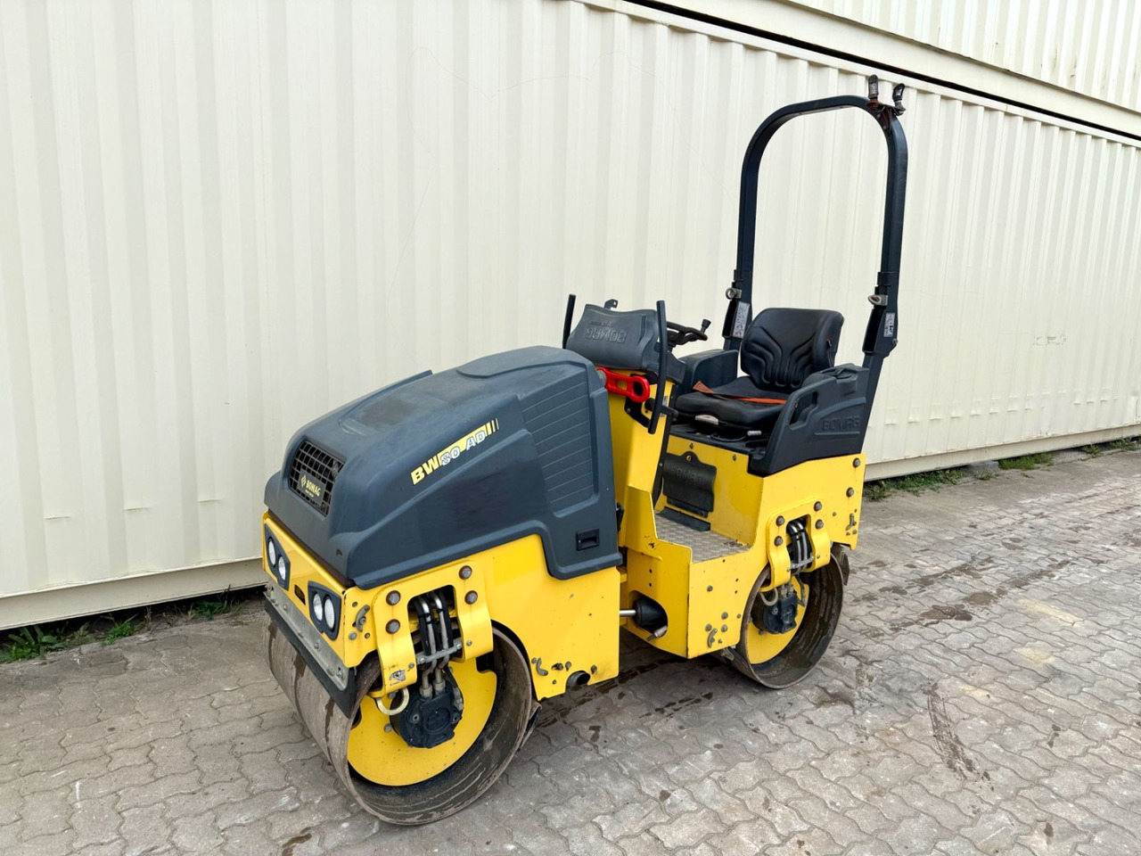 BOMAG BW80AD-5 / 2018 BJ / 1.005 H / 1.550 KG - Straßenwalze: das Bild 1 BOMAG BW80AD-5 / 2018 BJ / 1.005 H / 1.550 KG - Straßenwalze: das Bild 1
