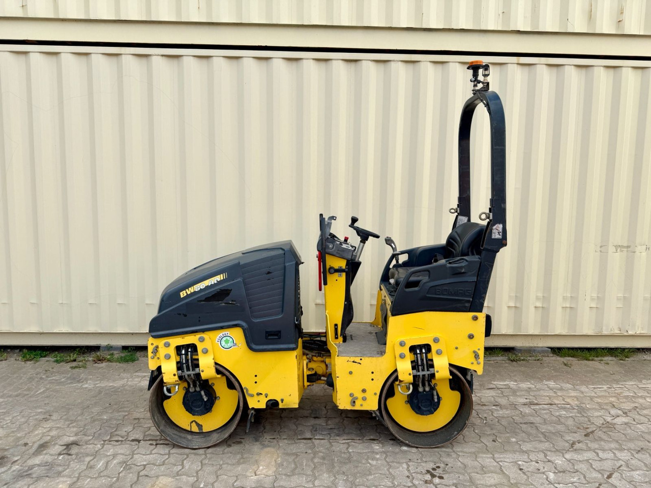 BOMAG BW80AD-5 / 2020 BJ / 426 H / 1.550 KG - Straßenwalze: das Bild 2 BOMAG BW80AD-5 / 2020 BJ / 426 H / 1.550 KG - Straßenwalze: das Bild 2