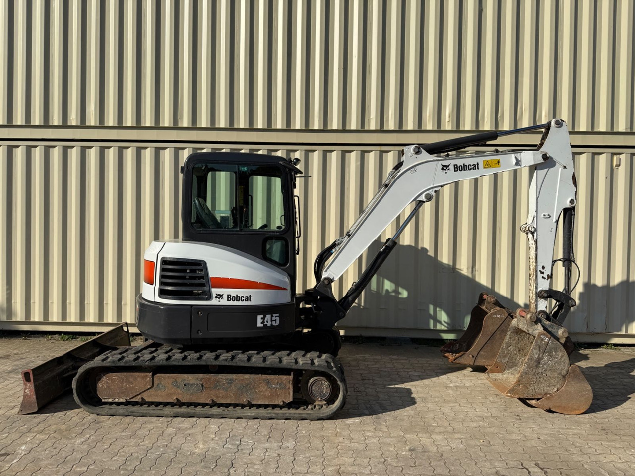 Bobcat E45 / 2020 BJ / 2.082 H / 3 x Löffel - Minibagger: das Bild 5 Bobcat E45 / 2020 BJ / 2.082 H / 3 x Löffel - Minibagger: das Bild 5