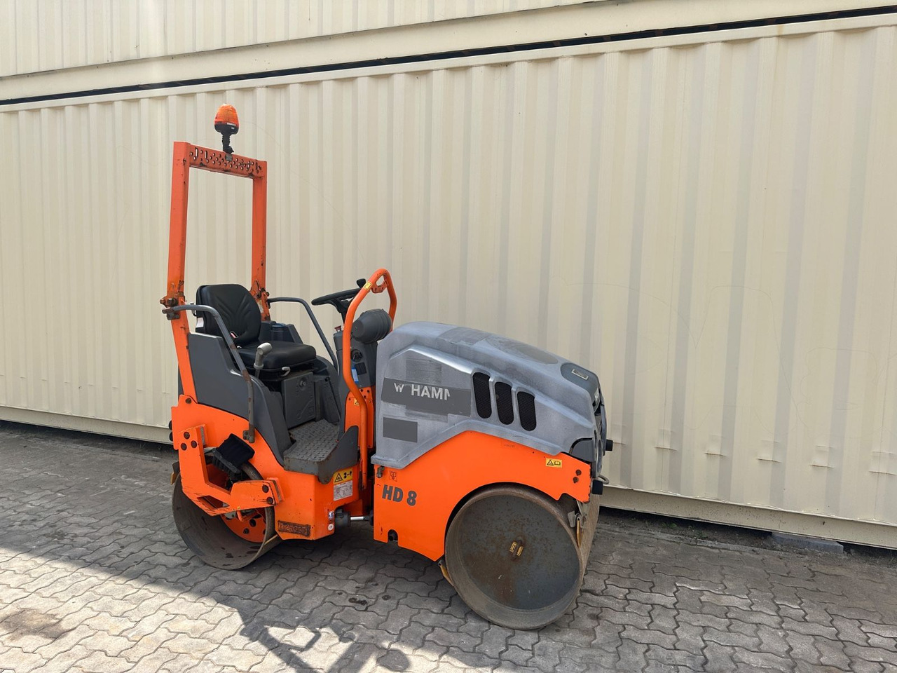 Hamm HD8VV / 2016 BJ / 817 H / 1.580 KG - Straßenwalze: das Bild 4 Hamm HD8VV / 2016 BJ / 817 H / 1.580 KG - Straßenwalze: das Bild 4