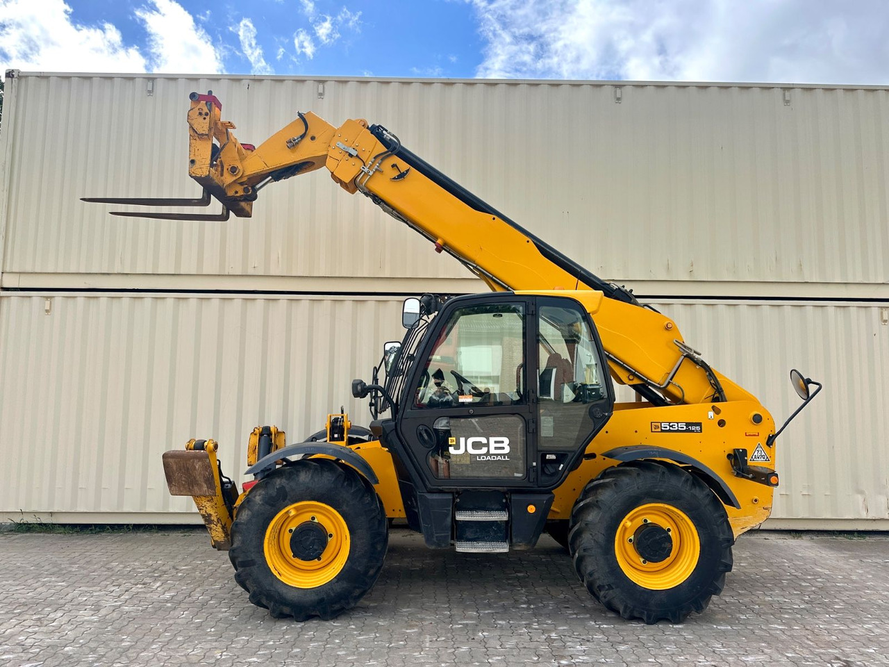 JCB 535-125 / 2019 BJ / 4.846 H / 12.5 Meter - Teleskoplader: das Bild 3 JCB 535-125 / 2019 BJ / 4.846 H / 12.5 Meter - Teleskoplader: das Bild 3