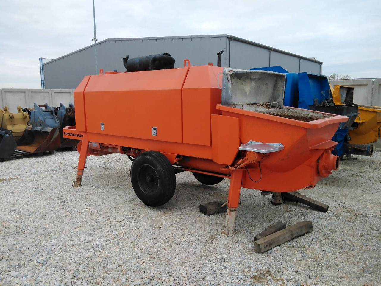 PUTZMEISTER BSA 1407 D - Stationäre Betonpumpe: das Bild 4 PUTZMEISTER BSA 1407 D - Stationäre Betonpumpe: das Bild 4