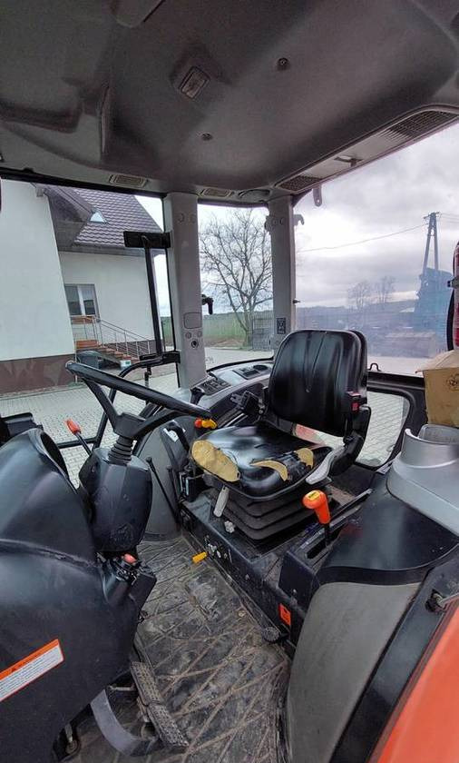Traktor Kioti EX50 HST 50KM klimatyzacja przedni TUZ: das Bild 11