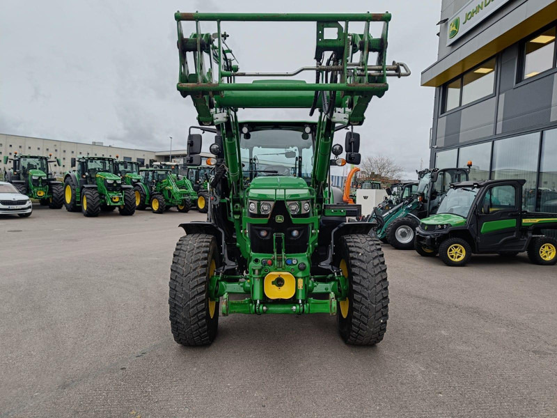 John Deere 6115 RC - Traktor: das Bild 2 John Deere 6115 RC - Traktor: das Bild 2