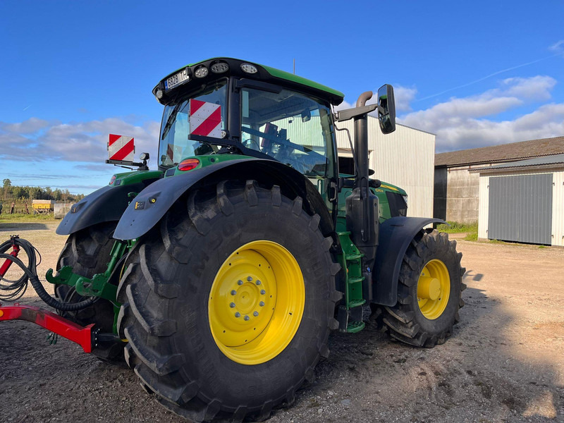John Deere 6215R Autopowr - Traktor: das Bild 2 John Deere 6215R Autopowr - Traktor: das Bild 2