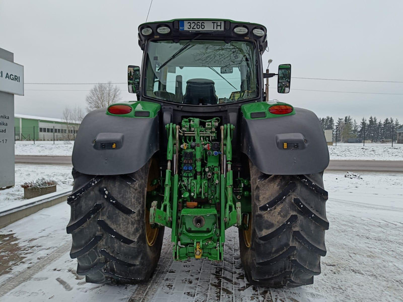 John Deere 6215R - Traktor: das Bild 4 John Deere 6215R - Traktor: das Bild 4