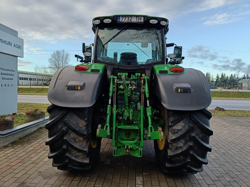 John Deere 6215R - Traktor: das Bild 4 John Deere 6215R - Traktor: das Bild 4