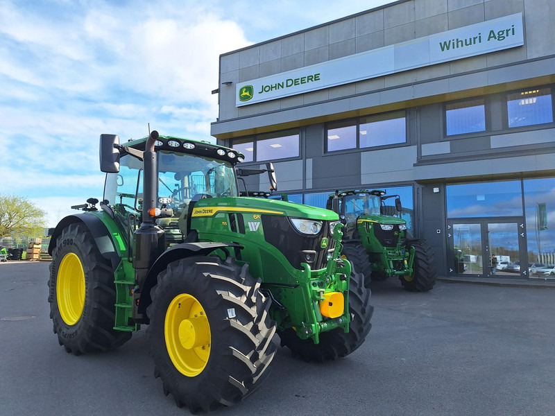 John Deere 6R 155 - Traktor: das Bild 1 John Deere 6R 155 - Traktor: das Bild 1